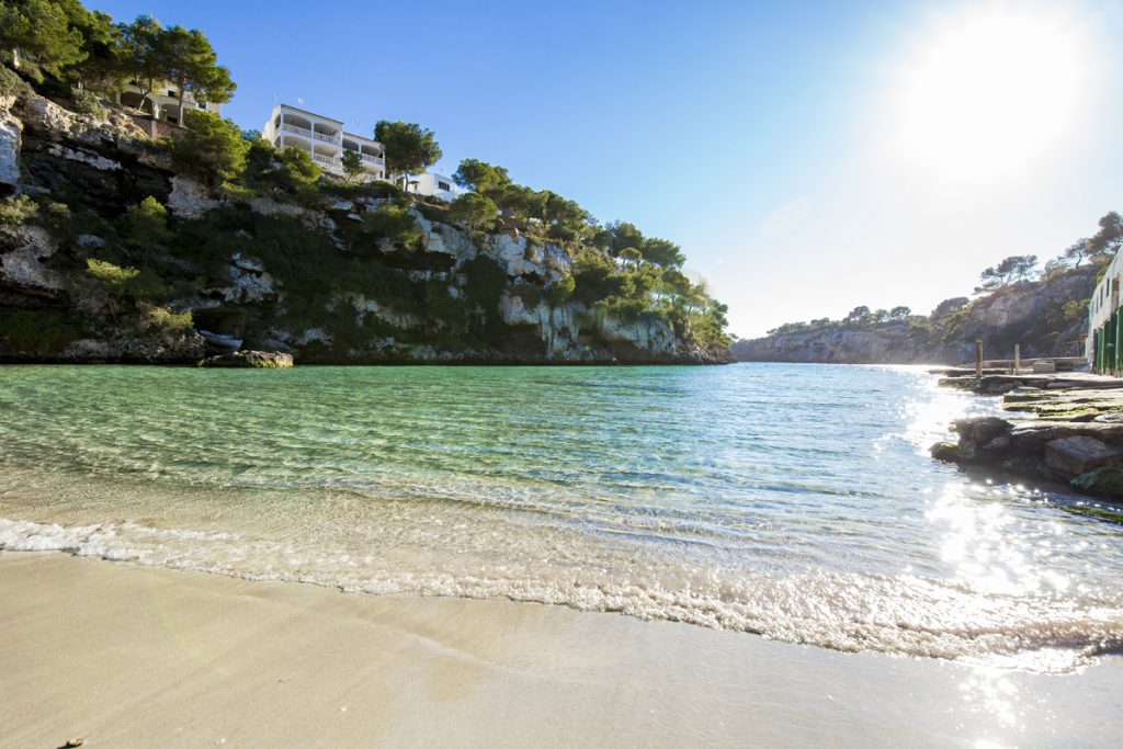 Cala Pi - Idyllische Badebucht mit dem schönen Sandstrand im Süden von Mallorca