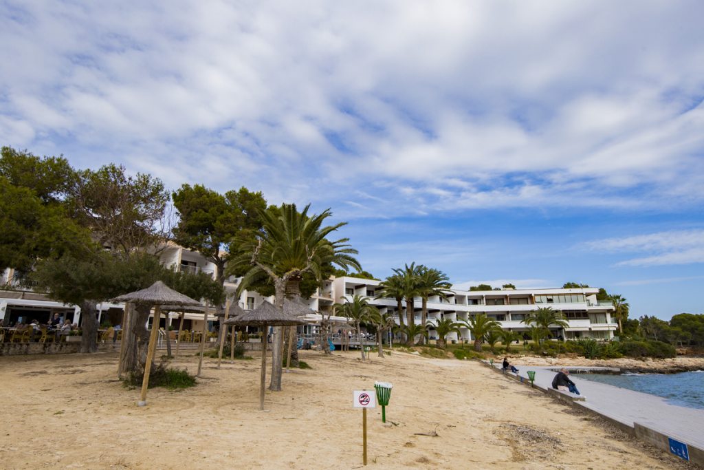 Playa Son Caliu - Kleiner ruhiger Sandstrand im Südwesten von Mallorca